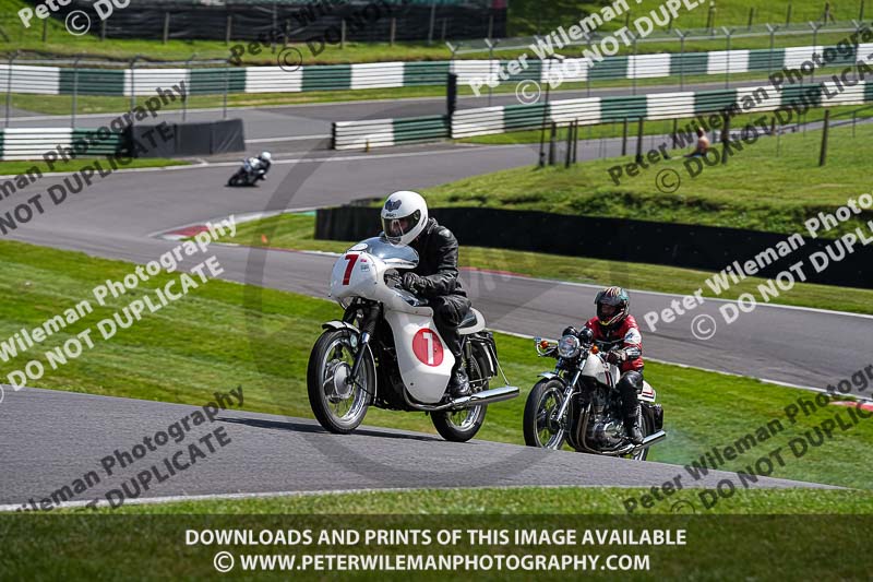 Vintage motorcycle club;eventdigitalimages;mallory park;mallory park trackday photographs;no limits trackdays;peter wileman photography;trackday digital images;trackday photos;vmcc festival 1000 bikes photographs